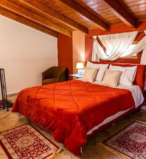 בית מלון כפרי Enastron