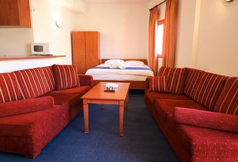 هتل L'escale Du Mzaar