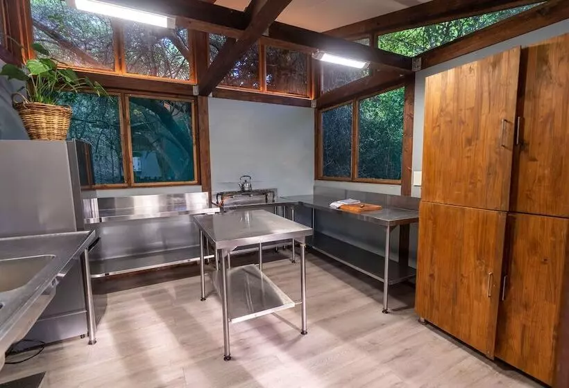 Hotelli Ponta Membene