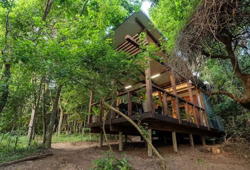 Hotelli Ponta Membene