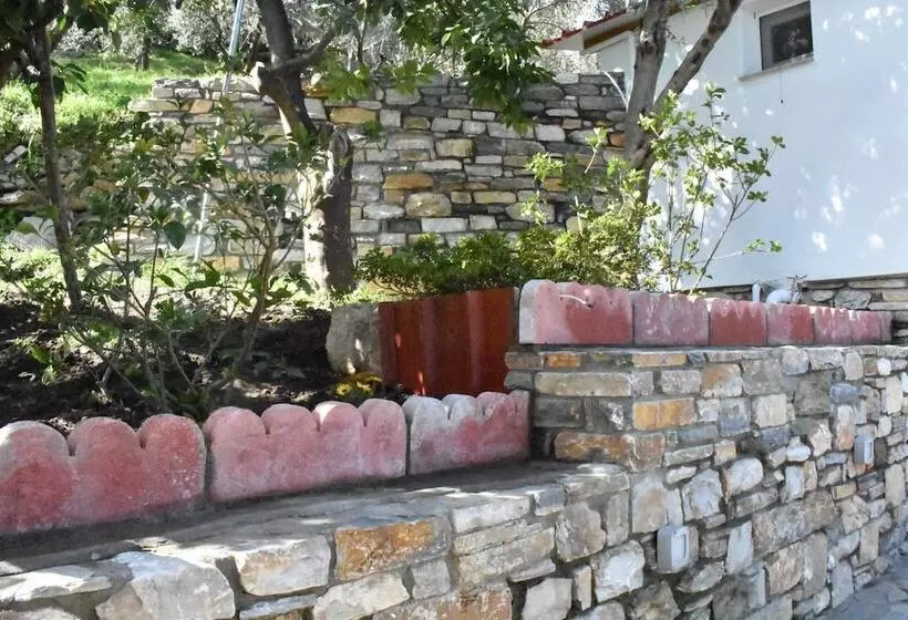 Ovrios Stone House Pelion