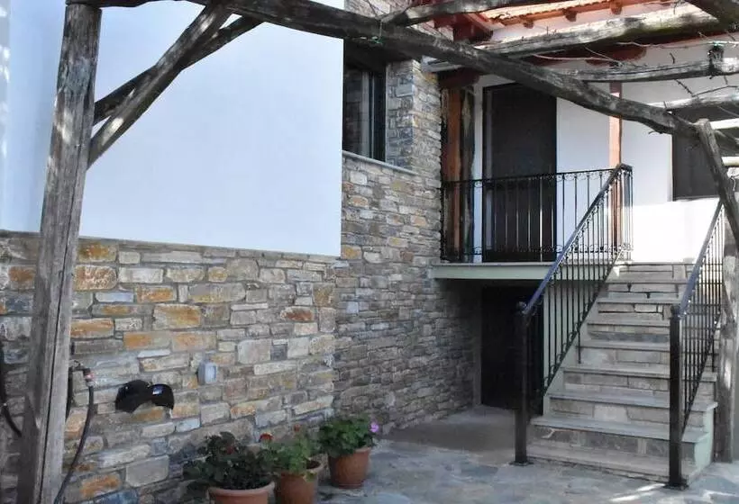 Ovrios Stone House Pelion