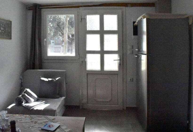 Ovrios Stone House Pelion