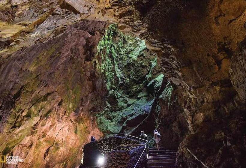 Partenope Hostel And Suites