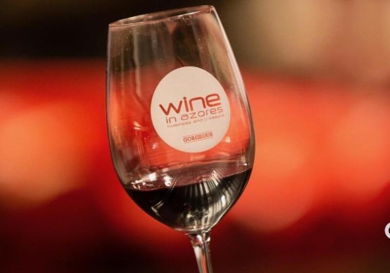 Partenope Hostel And Suites