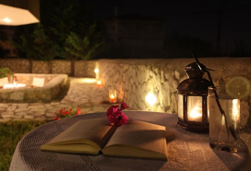 Porto Nirikos Lefkada Private Parking