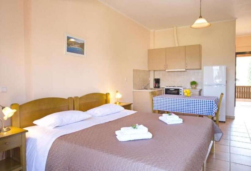 Porto Nirikos Lefkada Private Parking