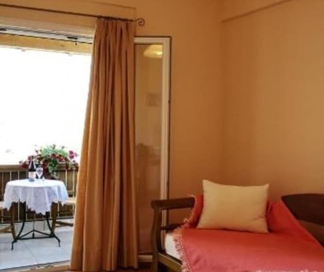 Porto Nirikos Lefkada Private Parking