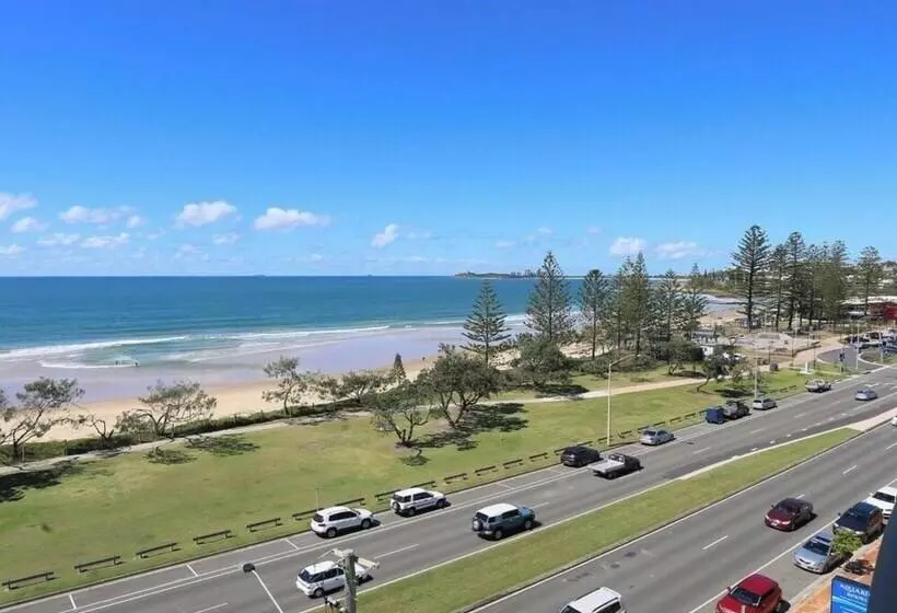 Sunshine Coast Retreat