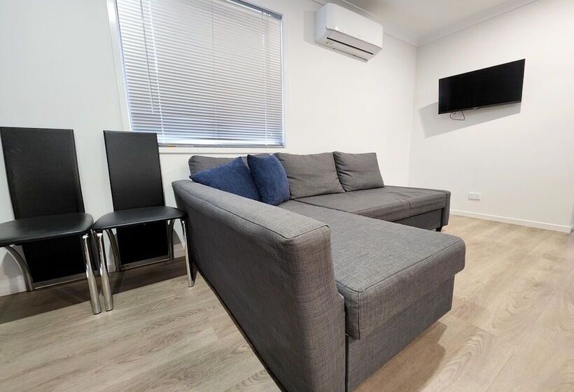 Sunshine Coast Retreat