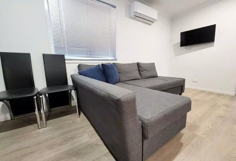 Sunshine Coast Retreat