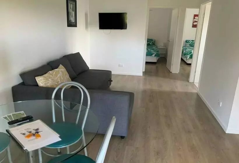 Sunshine Coast Retreat