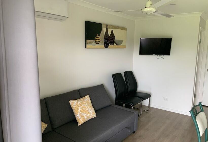 Sunshine Coast Retreat