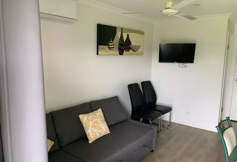 Sunshine Coast Retreat