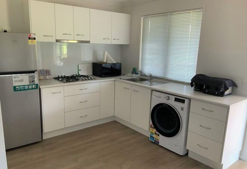 Sunshine Coast Retreat