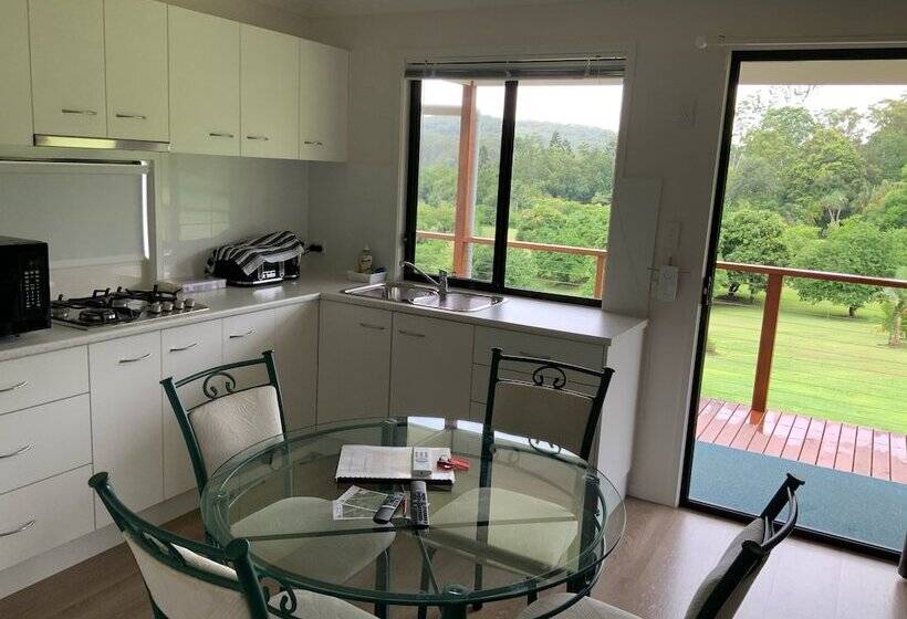 Sunshine Coast Retreat