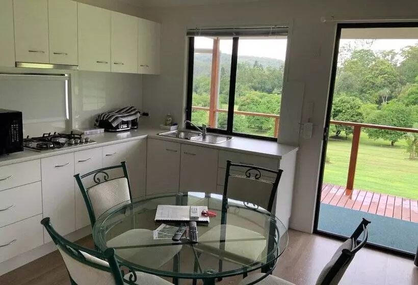 Sunshine Coast Retreat