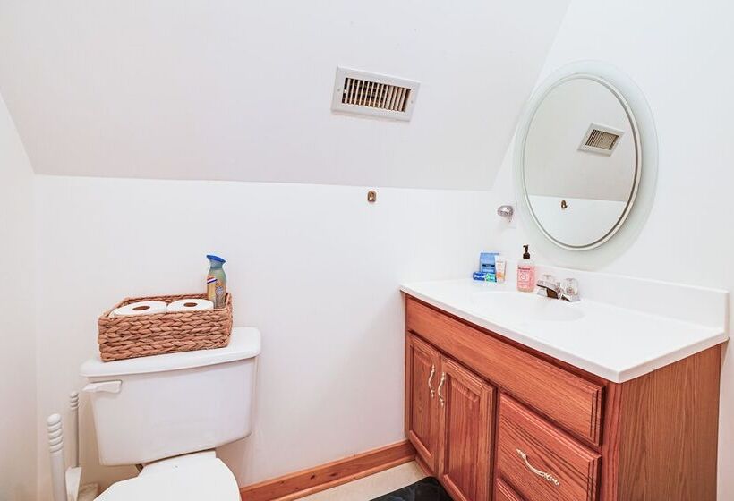 A Frame Cadiz Cabin On Lake Barkley W/ Boat Dock!