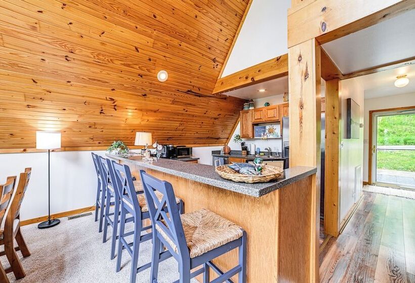 A Frame Cadiz Cabin On Lake Barkley W/ Boat Dock!