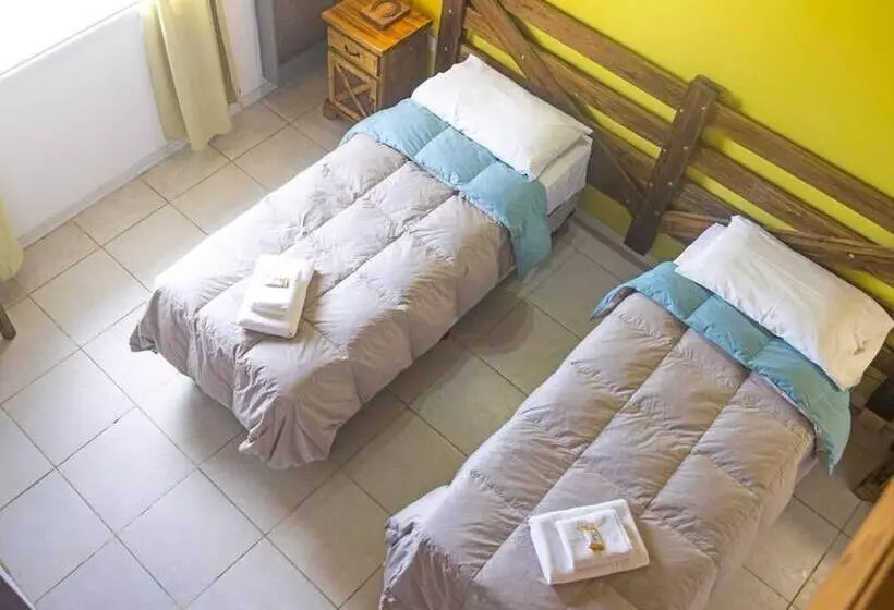 ユースホステル Tranqueras Lodge