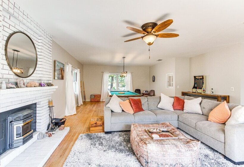 Beautiful Kernville Home W/ Game Room & Mtn Views!