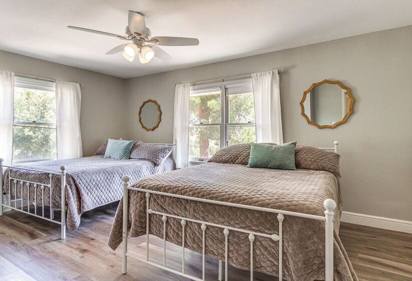 Beautiful Kernville Home W/ Game Room & Mtn Views!