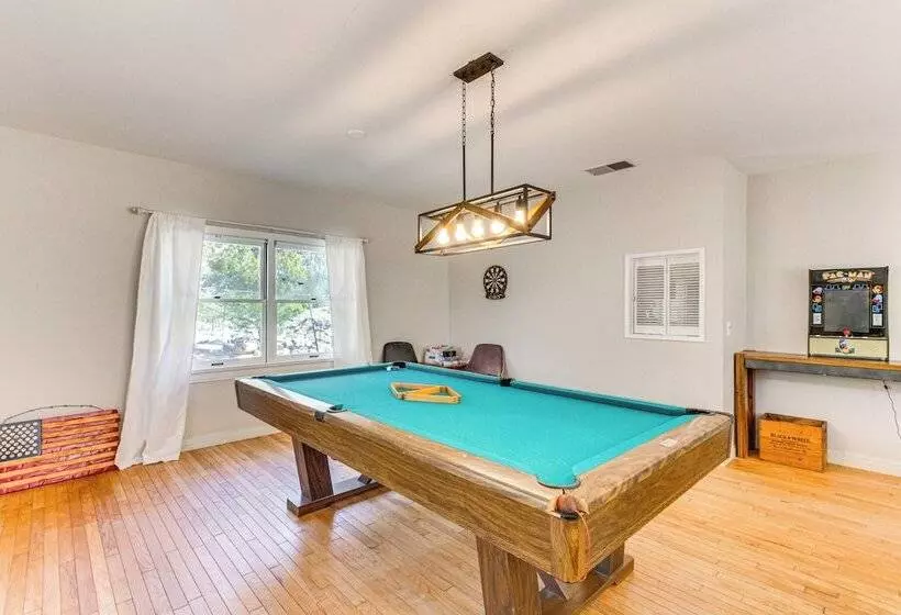 Beautiful Kernville Home W/ Game Room & Mtn Views!