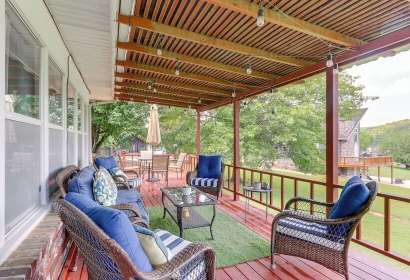 Beautiful War Eagle Cove Home: Walk To Beaver Lake