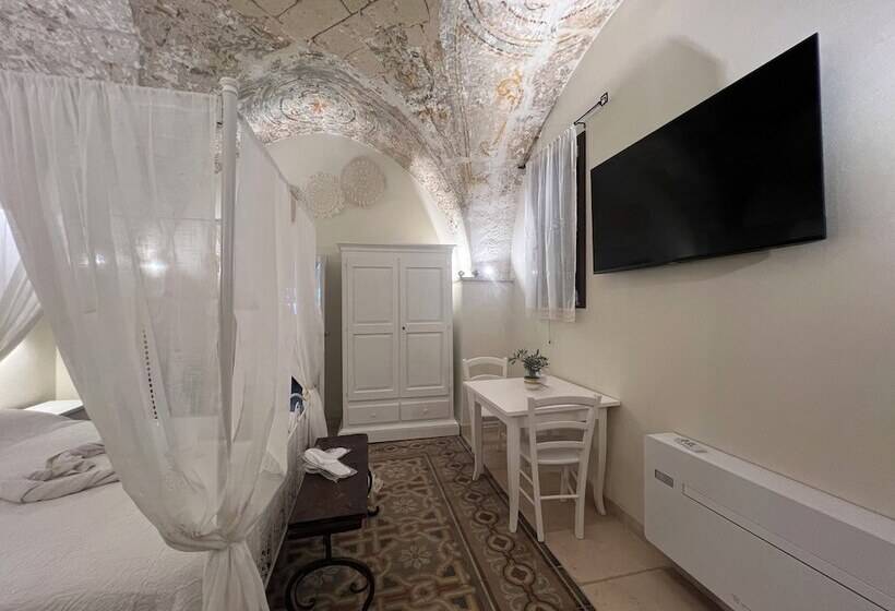 تختخواب و صبحانه La Dimora Degli Dei