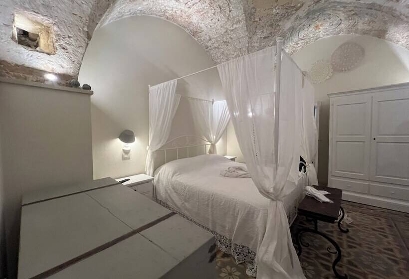 تختخواب و صبحانه La Dimora Degli Dei