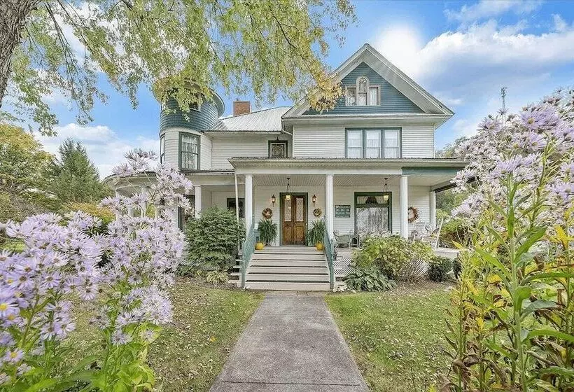 ベッドアンドブレックファースト The Alderson Inn, Llc