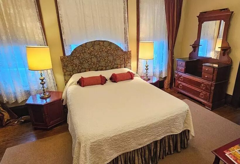ベッドアンドブレックファースト The Alderson Inn, Llc