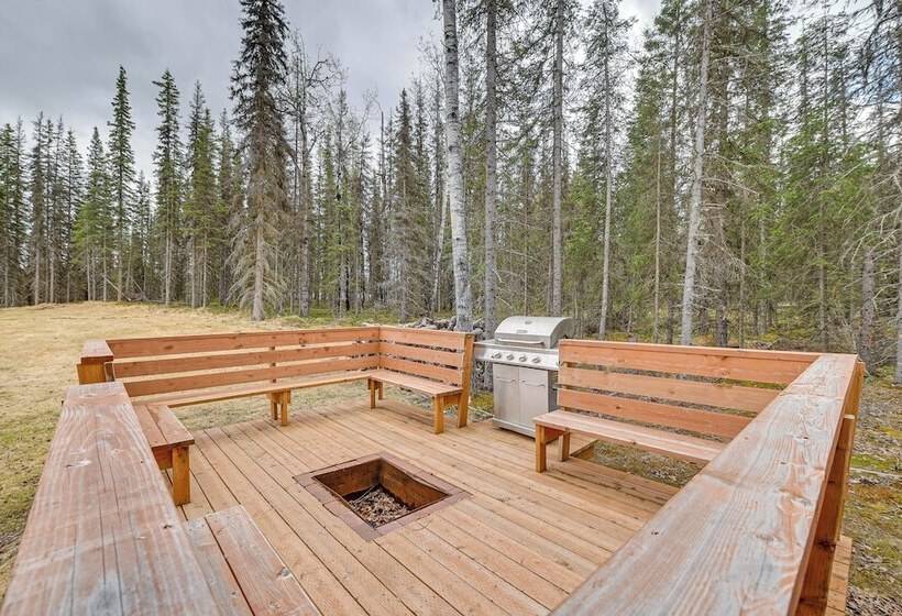 Charming Soldotna Cabin Near Kenai River Fishing!