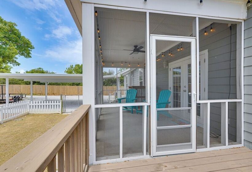 Dog Friendly Panama City Home 1 Mi To Powell Lake!