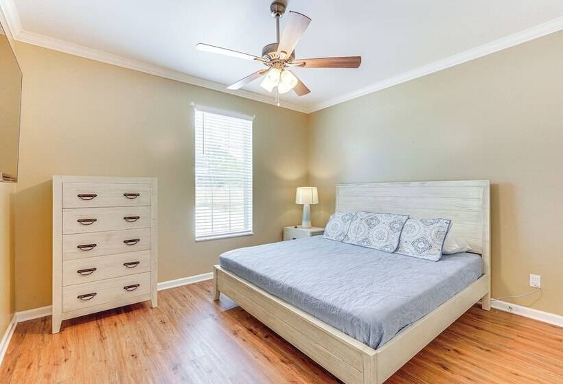 Dog Friendly Panama City Home 1 Mi To Powell Lake!