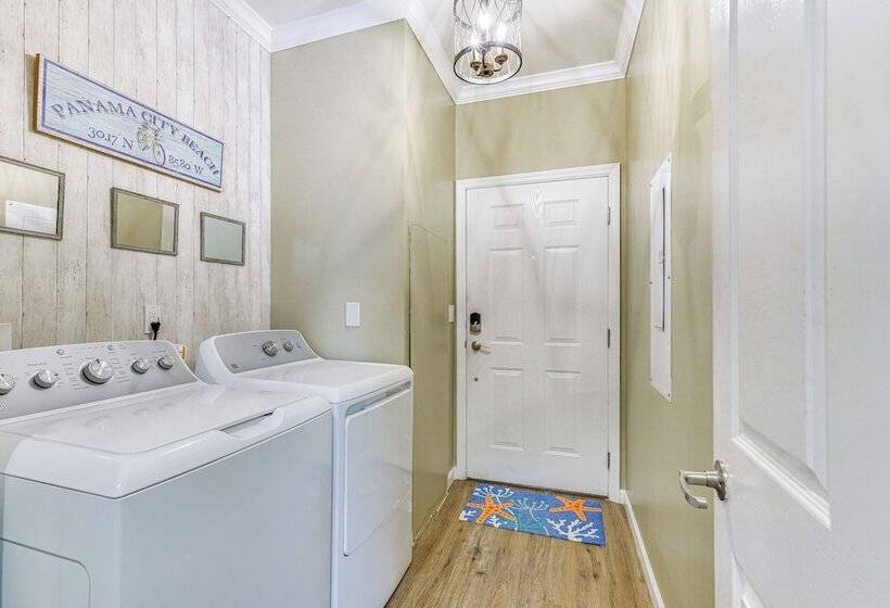 Dog Friendly Panama City Home 1 Mi To Powell Lake!