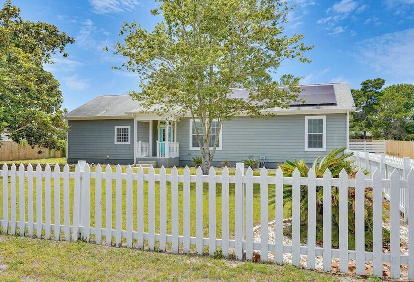 Dog Friendly Panama City Home 1 Mi To Powell Lake!