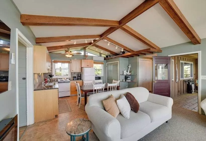 Dreamy Lake Poinsett Cabin W/ Deck, Dock & Views!