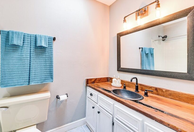 Fort Walton Beach Home W/ Grill: 4 Mi To Beach!