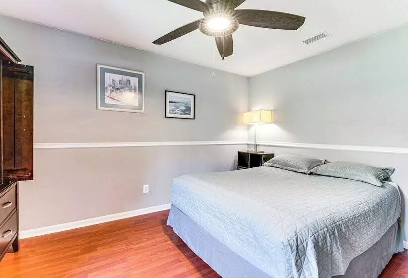 Fort Walton Beach Home W/ Grill: 4 Mi To Beach!