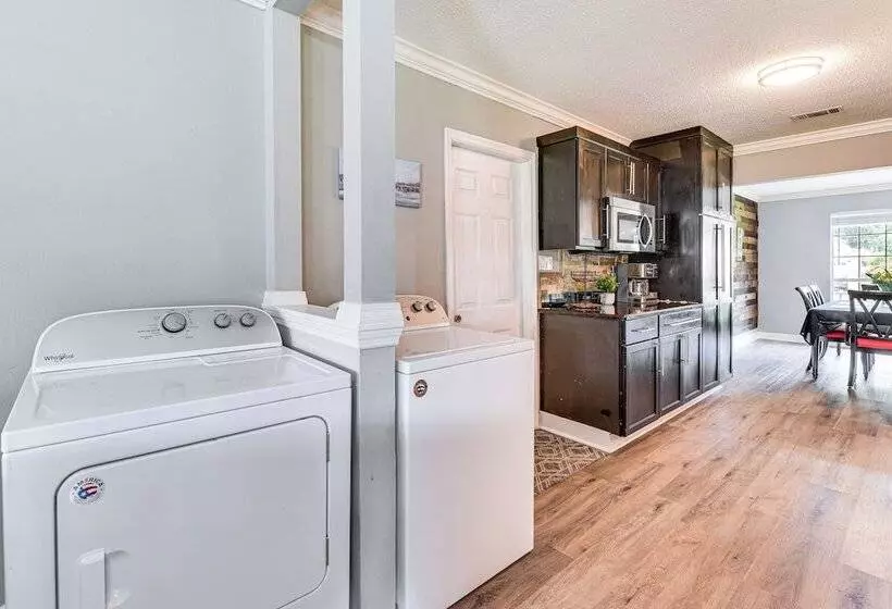 Fort Walton Beach Home W/ Grill: 4 Mi To Beach!