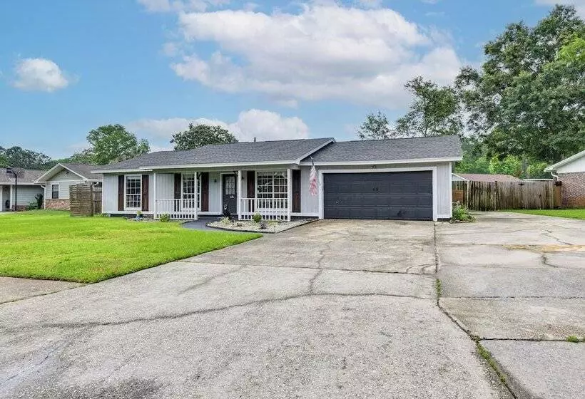 Fort Walton Beach Home W/ Grill: 4 Mi To Beach!