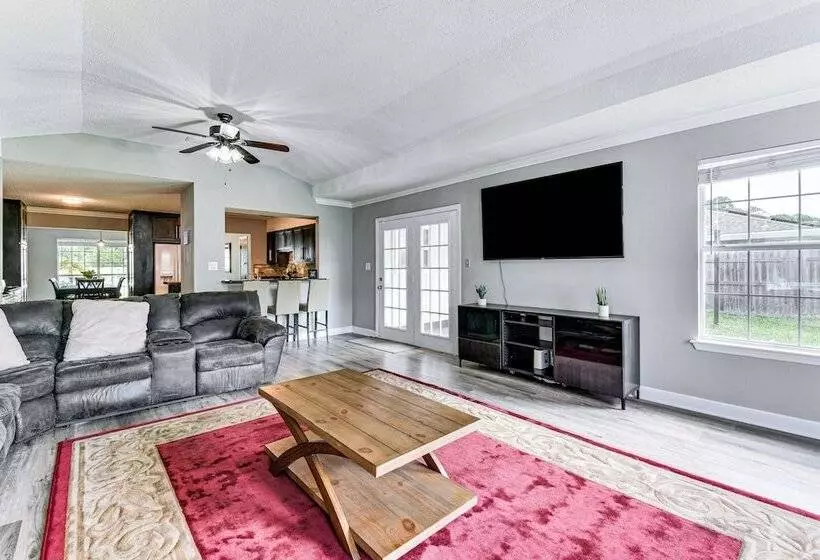 Fort Walton Beach Home W/ Grill: 4 Mi To Beach!