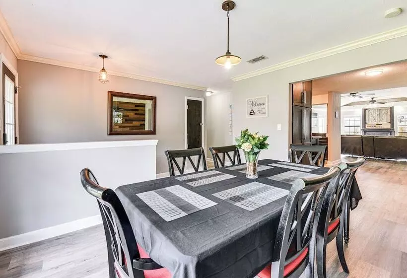 Fort Walton Beach Home W/ Grill: 4 Mi To Beach!