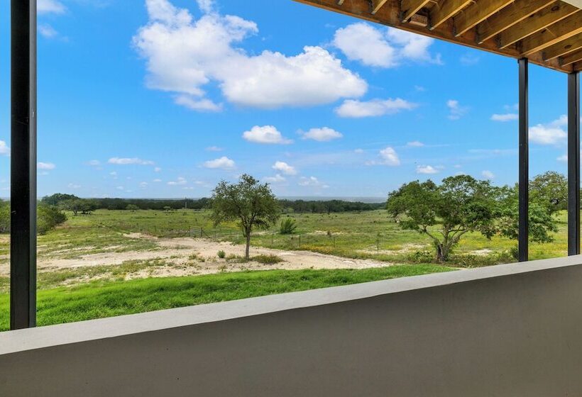 The Bentley Hotel Sinatra Room Hill Country View