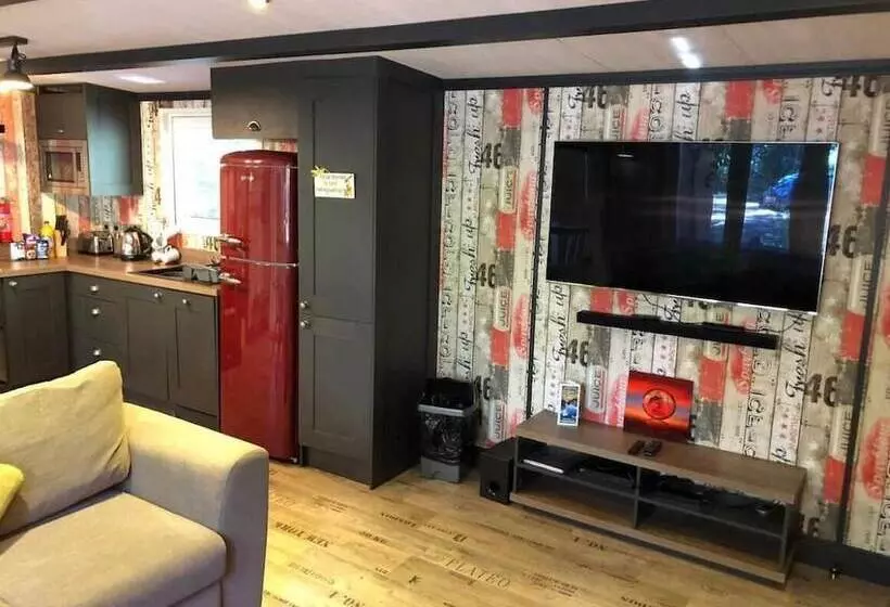 ホテル Pet Friendly Lodge   Sleeps6   Long Stay Discount