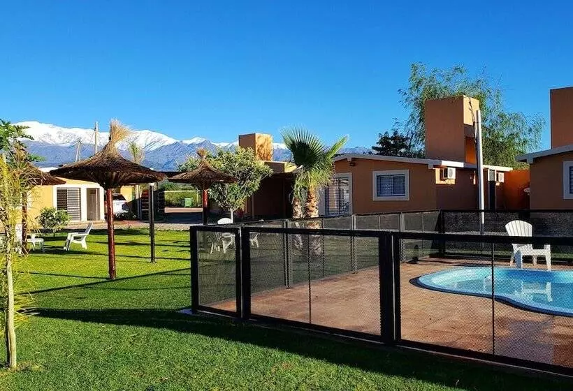 Hotelli Cable Carril