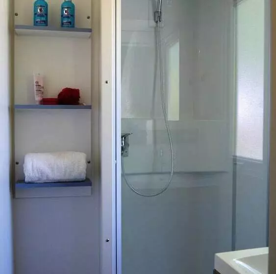 Hotelli Happy Camp Mobile Homes In Camping La Vecchia Torre