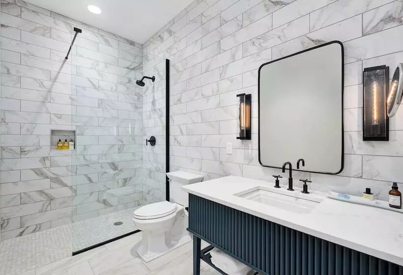 ホテル The Flying Fifty