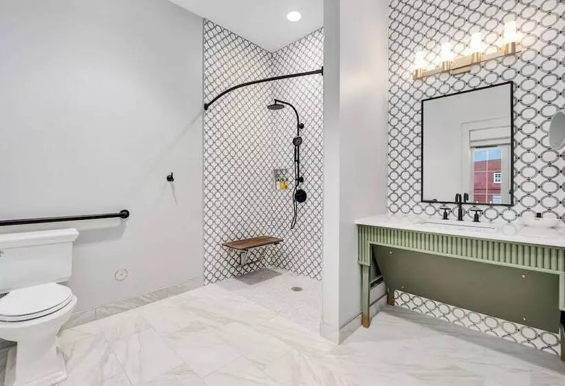 ホテル The Flying Fifty